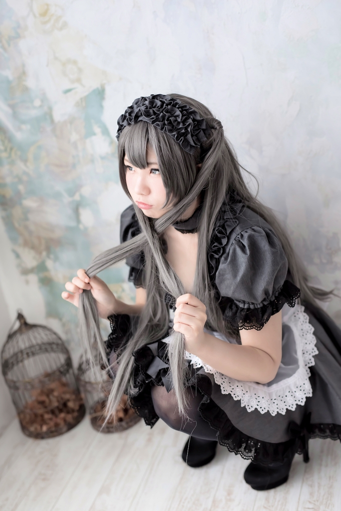 Rabbit play pictorial - black maid(59)